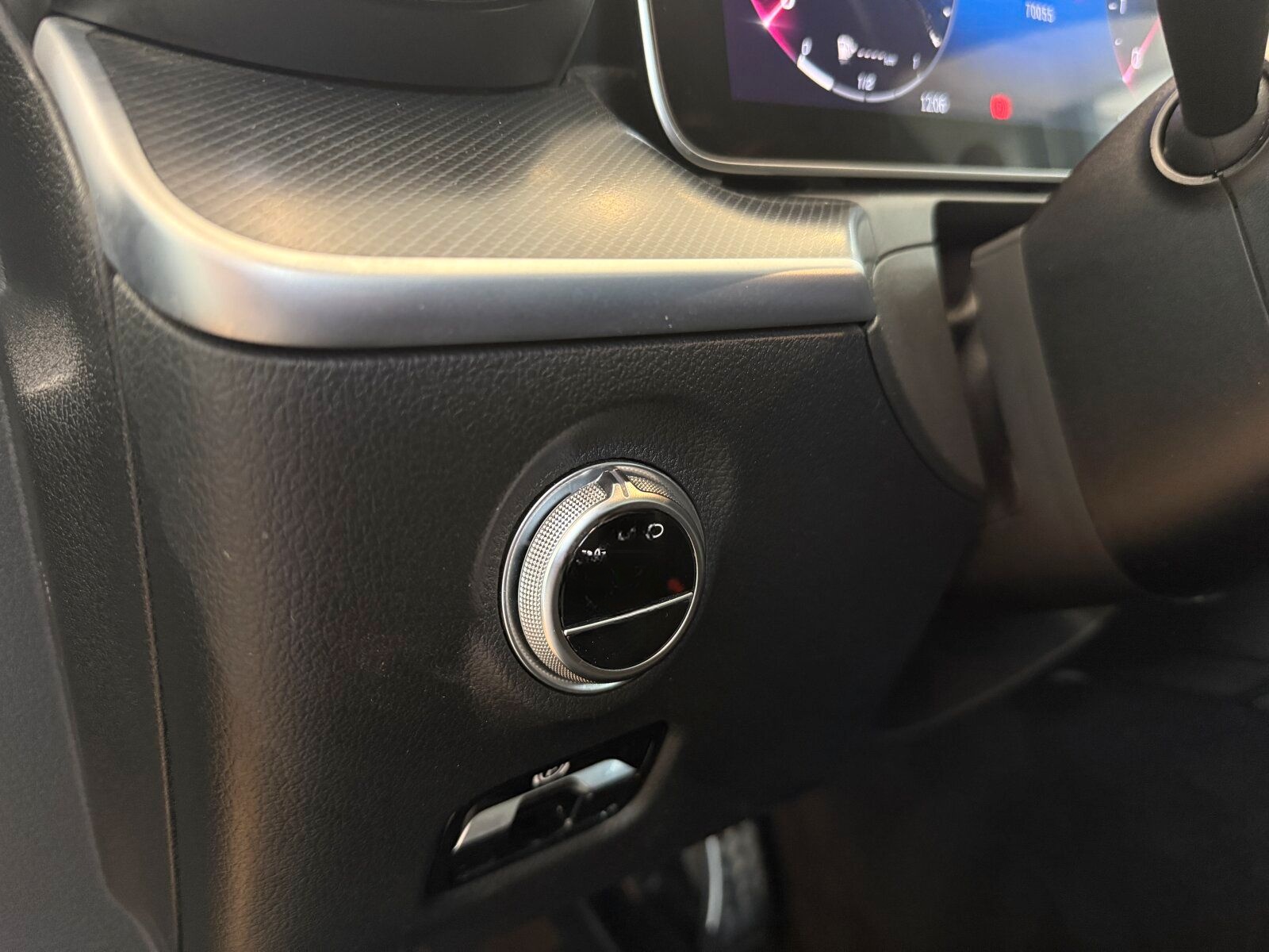 Mercedes-Benz C 200 T AMG +NAVI+LED+AHK+Kamera+SHZ+CarPlay+ foto 14