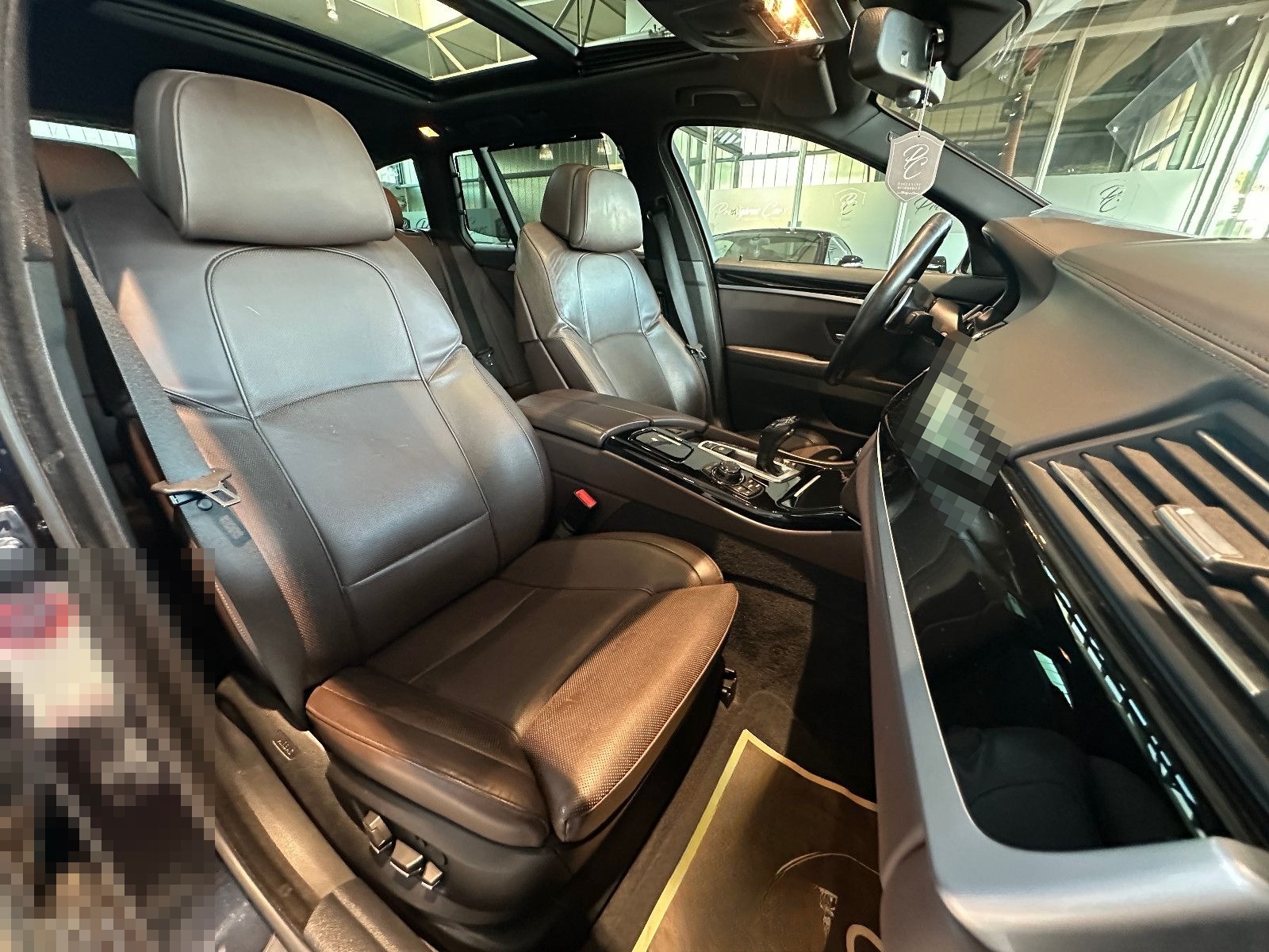 BMW M550d xDrive Leder Braun Pano HuD Spur Fond Ent. foto 15