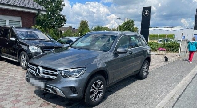 Mercedes-Benz GLC 220 d 4Matic AHK LED foto 3