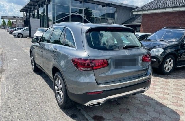 Mercedes-Benz GLC 220 d 4Matic AHK LED foto 4