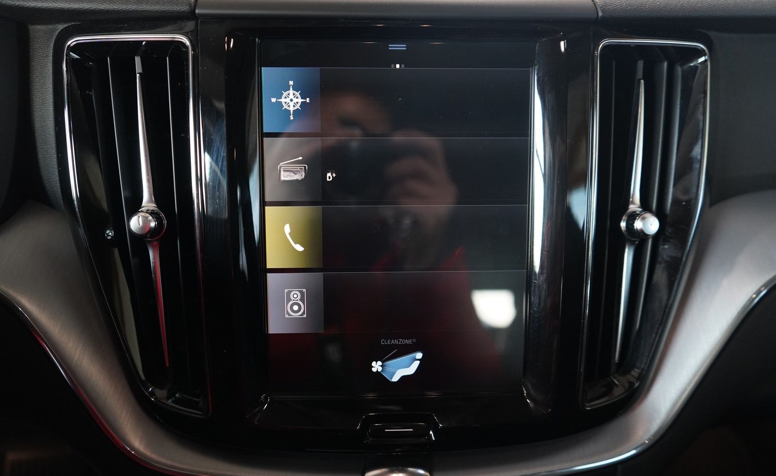 Volvo XC60 2.0 Momentum 2WD LED 360° ACC Panorama Navi foto 13