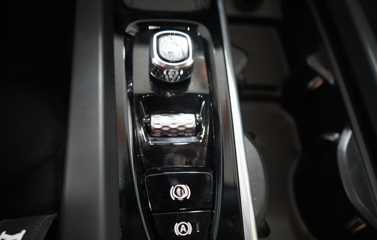 Volvo XC60 2.0 Momentum 2WD LED 360° ACC Panorama Navi foto 18