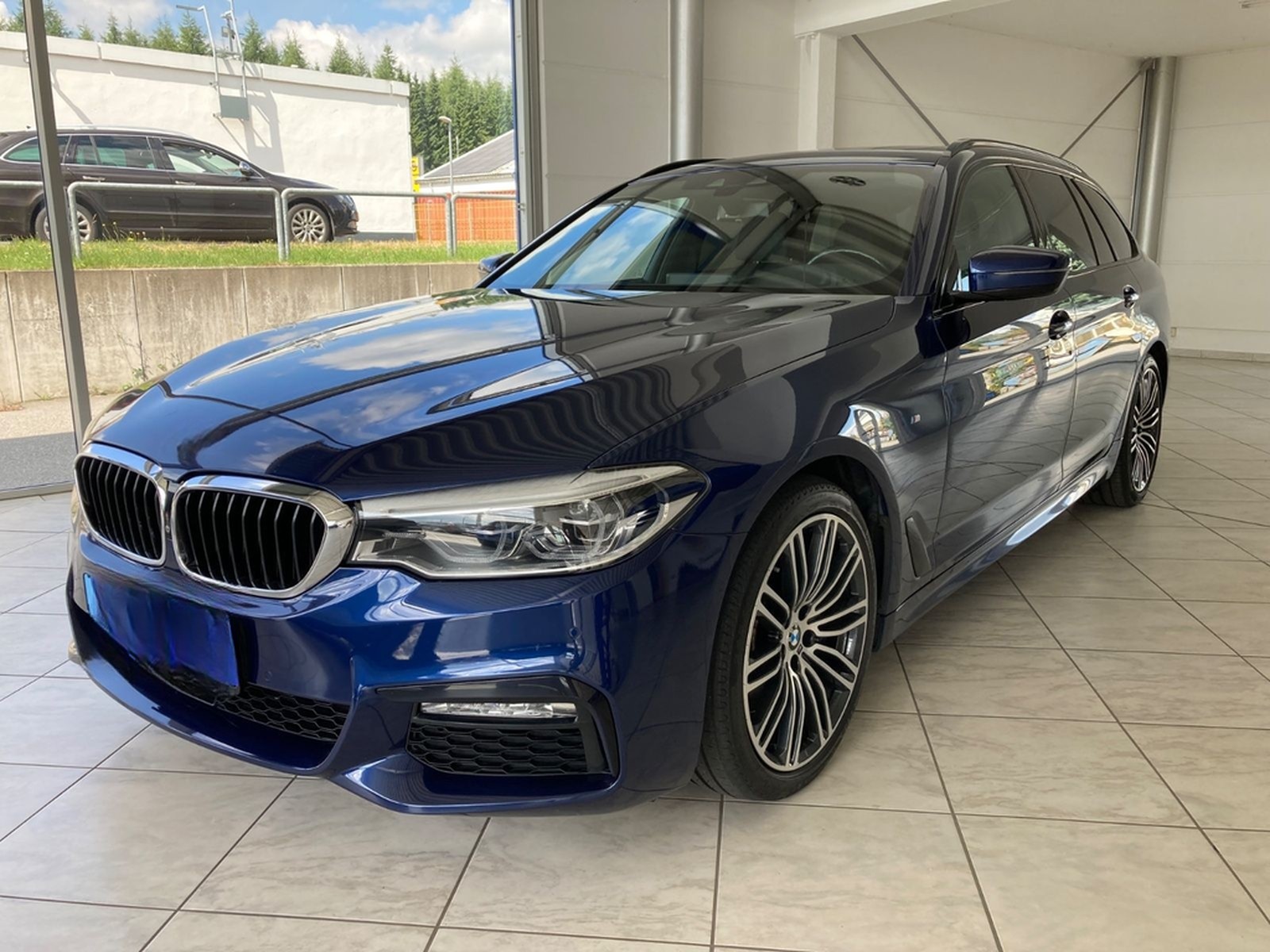BMW 530 Baureihe 5 Touring 530 d xDrive M Sport foto 2