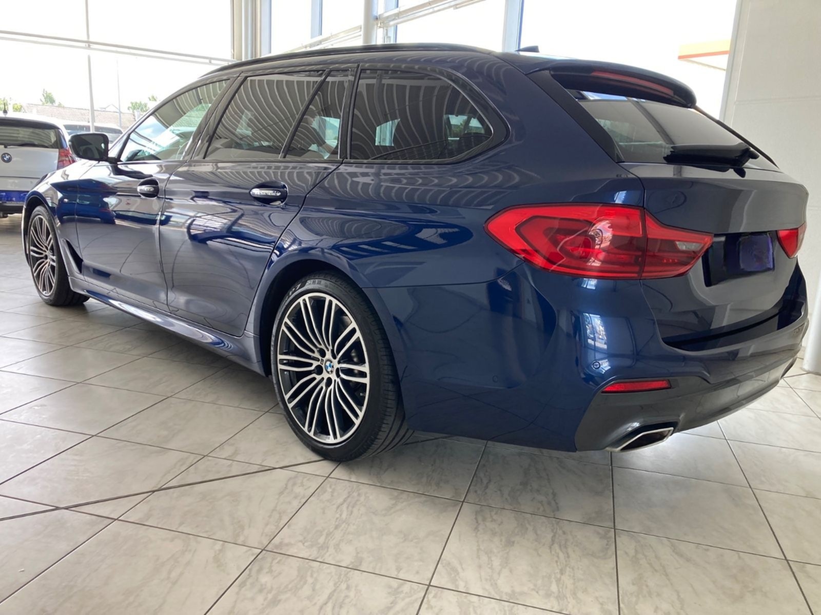 BMW 530 Baureihe 5 Touring 530 d xDrive M Sport foto 5