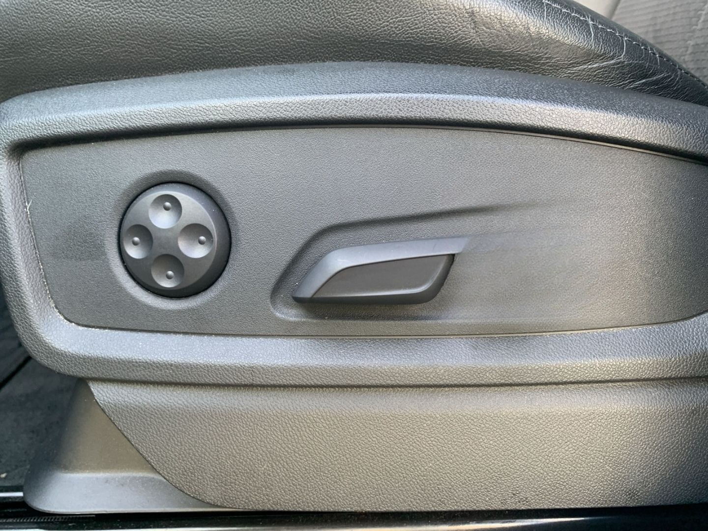 Audi Q5 quattro 50 TDI quattroS tronic  S line Luftfe foto 19