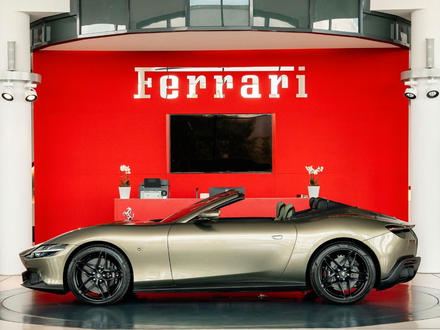 Ferrari Roma Spider MagneRide*360°-View*LED-Lenkrad foto 4