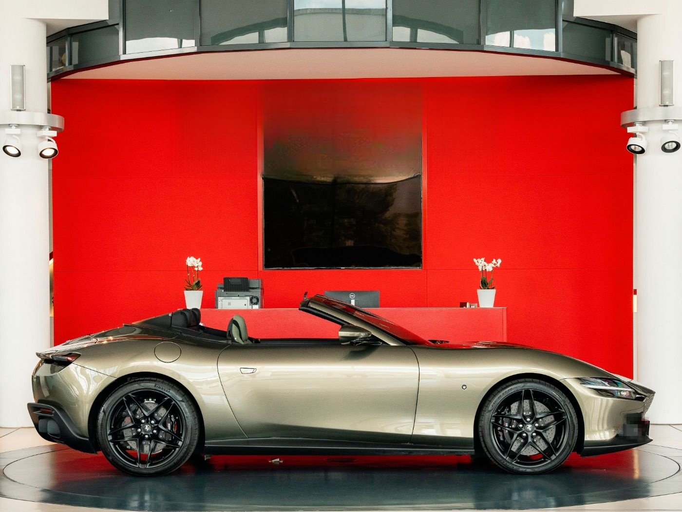 Ferrari Roma Spider MagneRide*360°-View*LED-Lenkrad foto 8