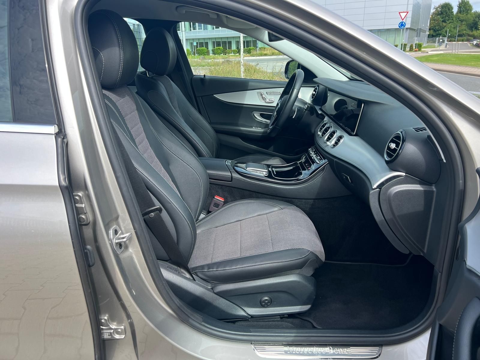 Mercedes-Benz E 220 d Avantgarde Limo Aut. Navi+Led+Kamera+Shz foto 11