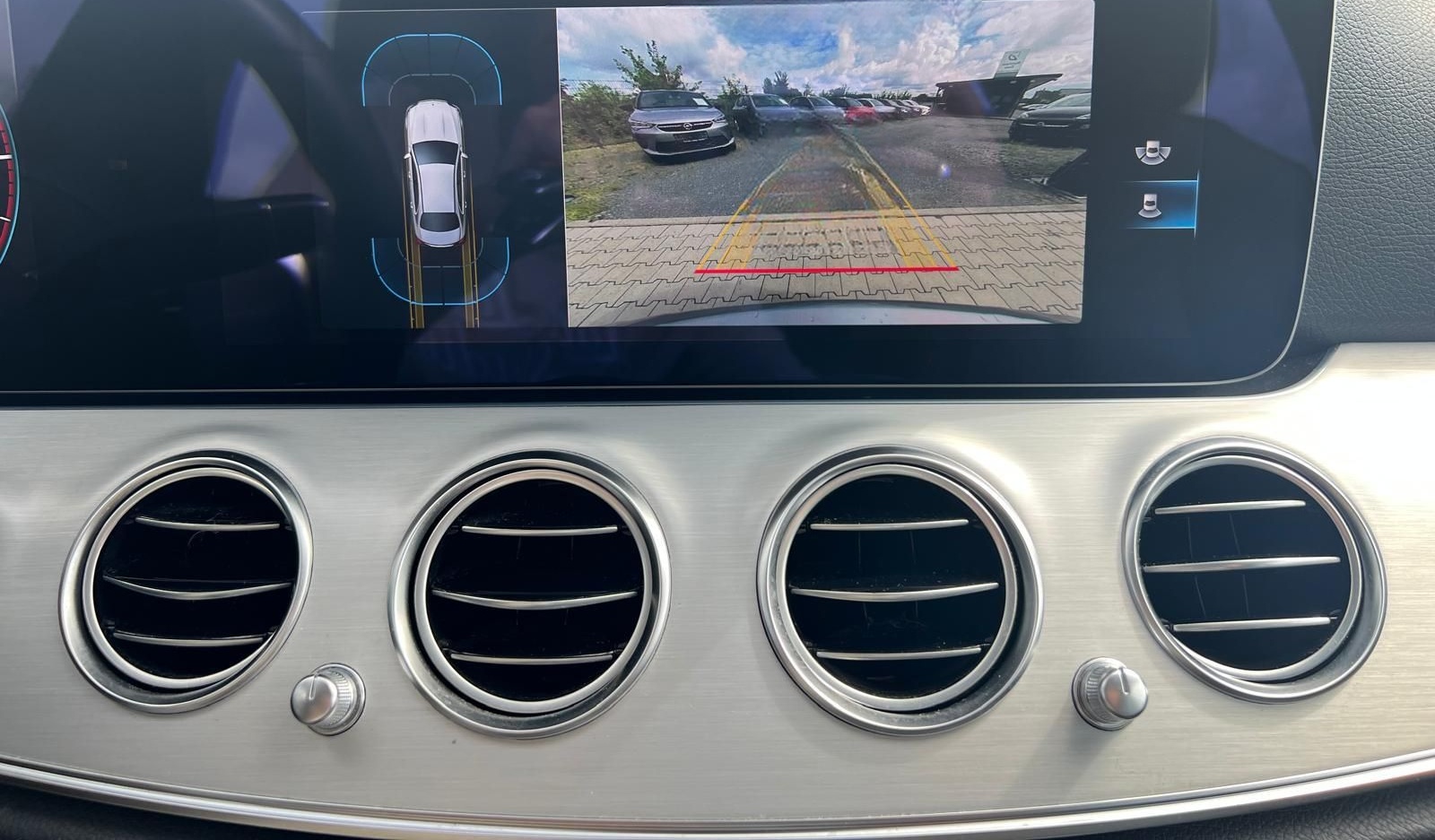 Mercedes-Benz E 220 d Avantgarde Limo Aut. Navi+Led+Kamera+Shz foto 15