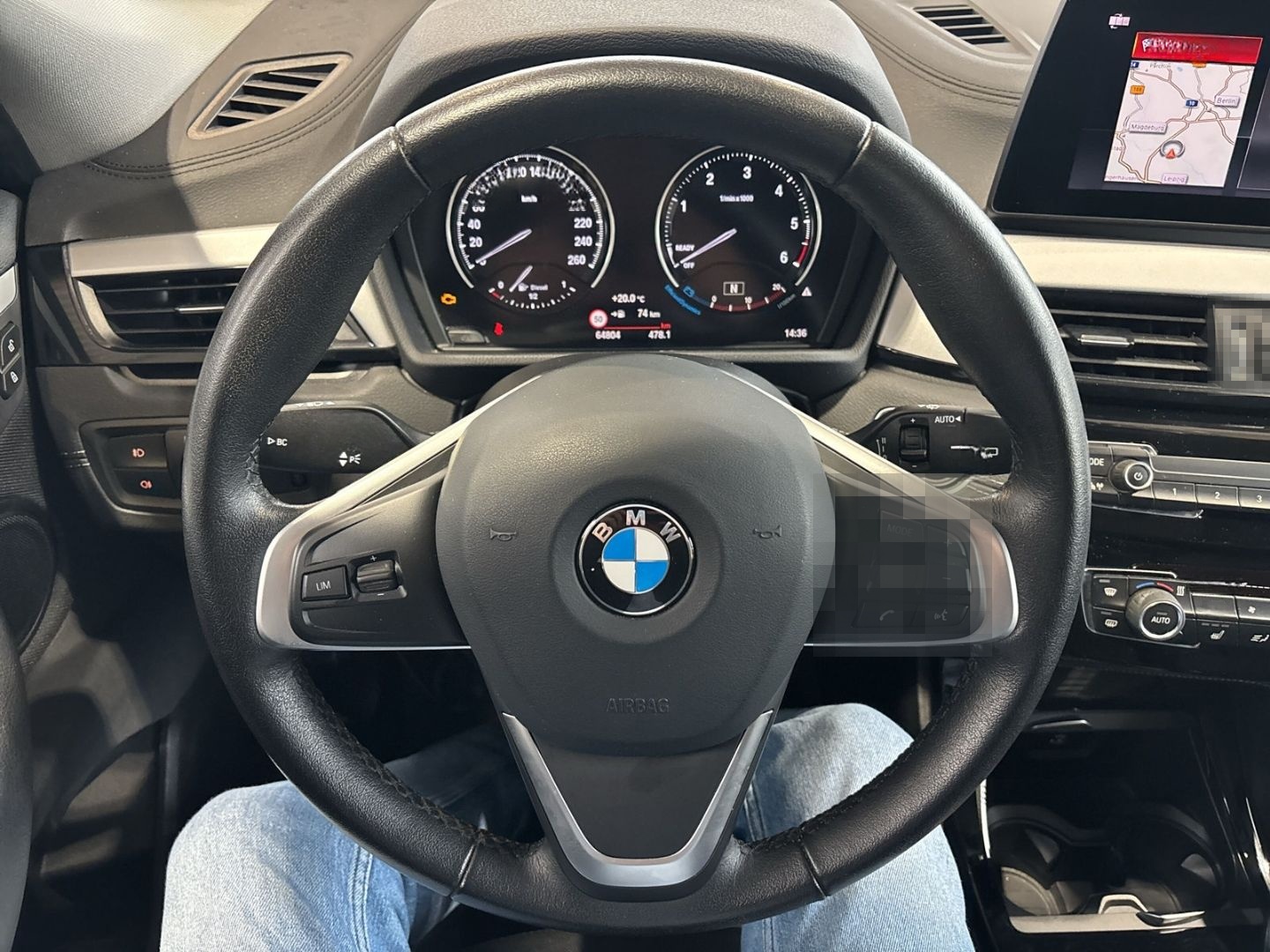 BMW X2 sDrive 18 d HUD Navi LED Mehrzonenklima Fahre foto 17