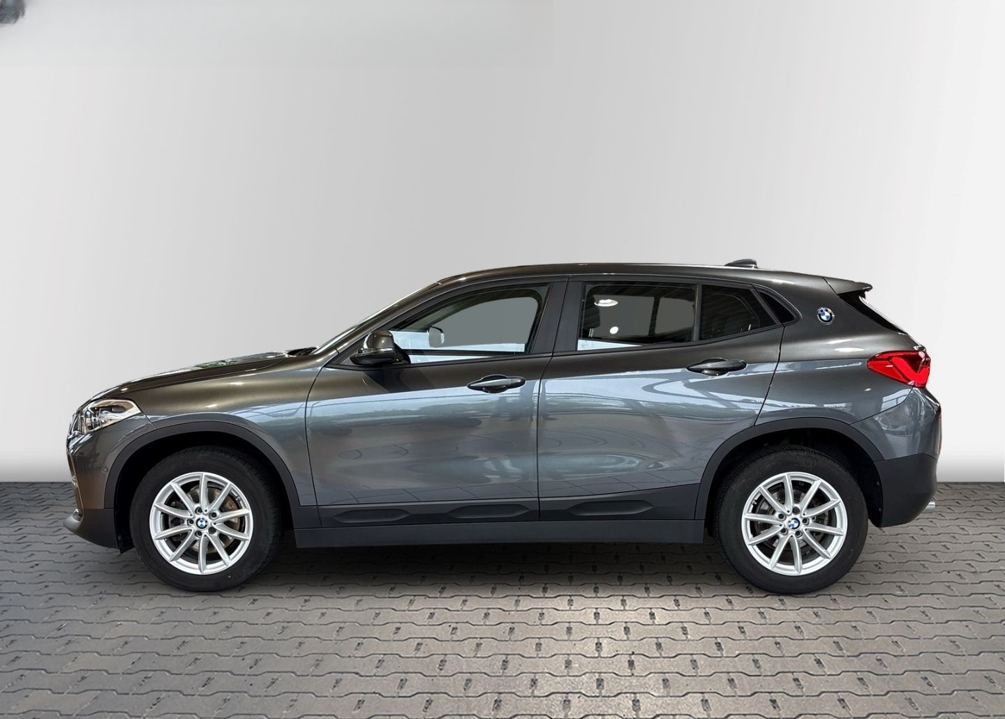 BMW X2 sDrive 18 d HUD Navi LED Mehrzonenklima Fahre foto 7