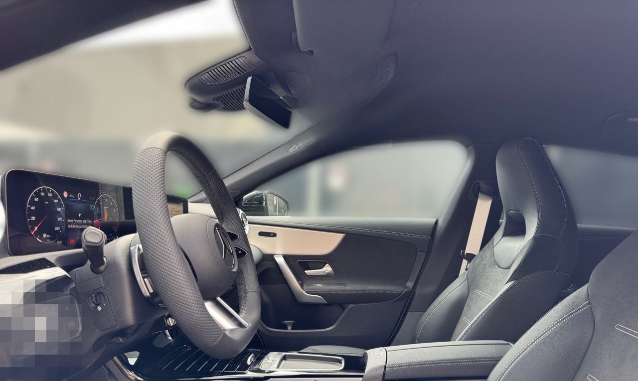 Mercedes-Benz GLB 200 d AMG+HANDS-FREE+MULTIBEAM+PARK+DISTR foto 8