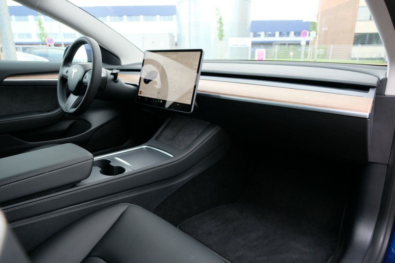 Tesla Model 3 Performance Premium Audio KW Fahrwerk foto 14