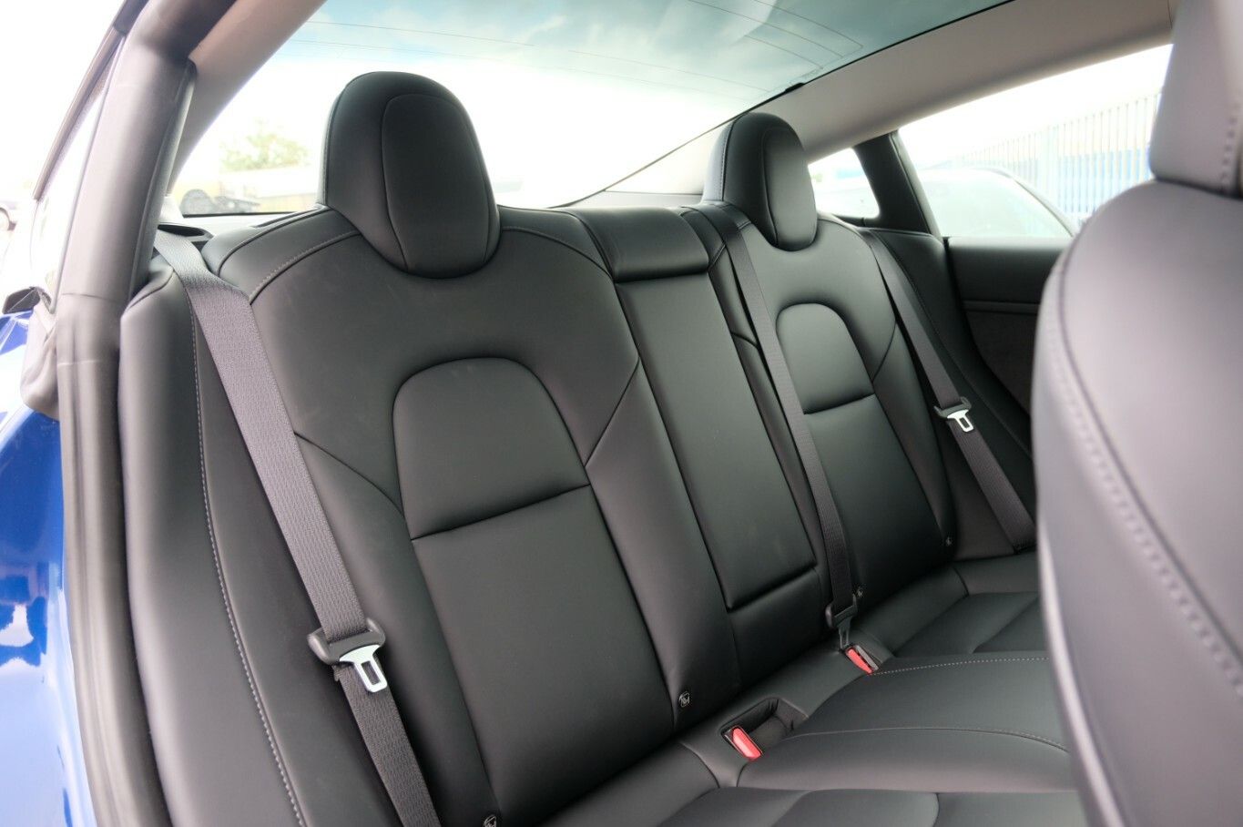 Tesla Model 3 Performance Premium Audio KW Fahrwerk foto 17