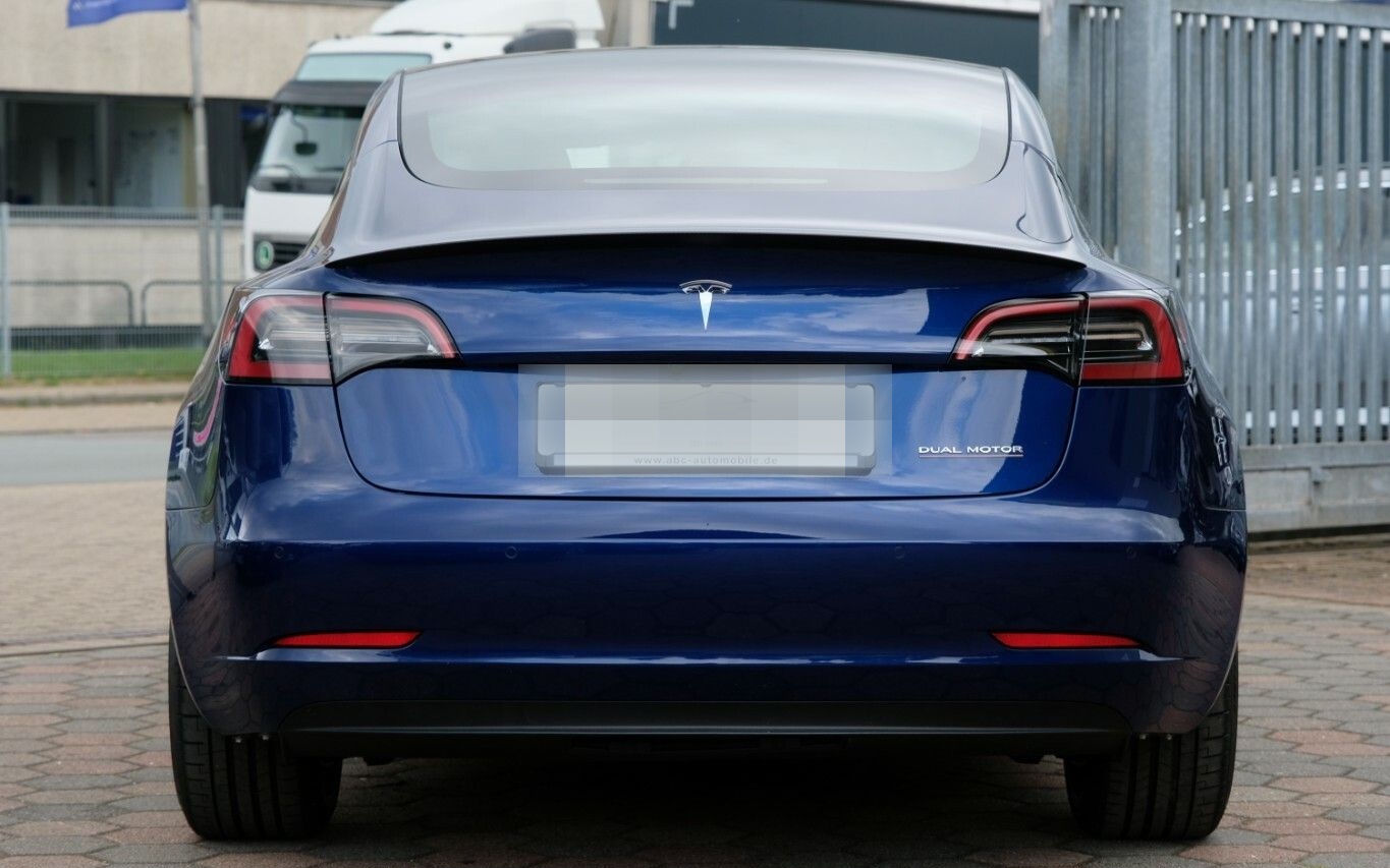 Tesla Model 3 Performance Premium Audio KW Fahrwerk foto 5