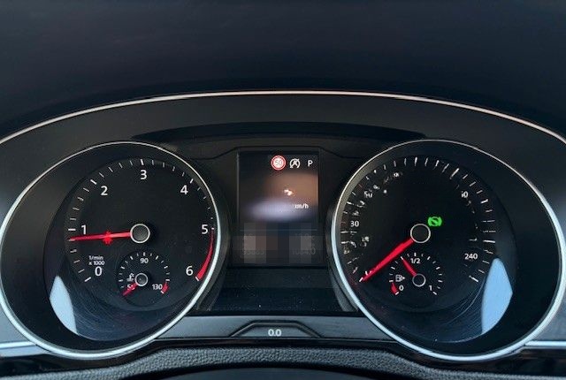 Volkswagen Passat Variant 2.0 TDI Business DSG/NAV/AHK/SHZ foto 19