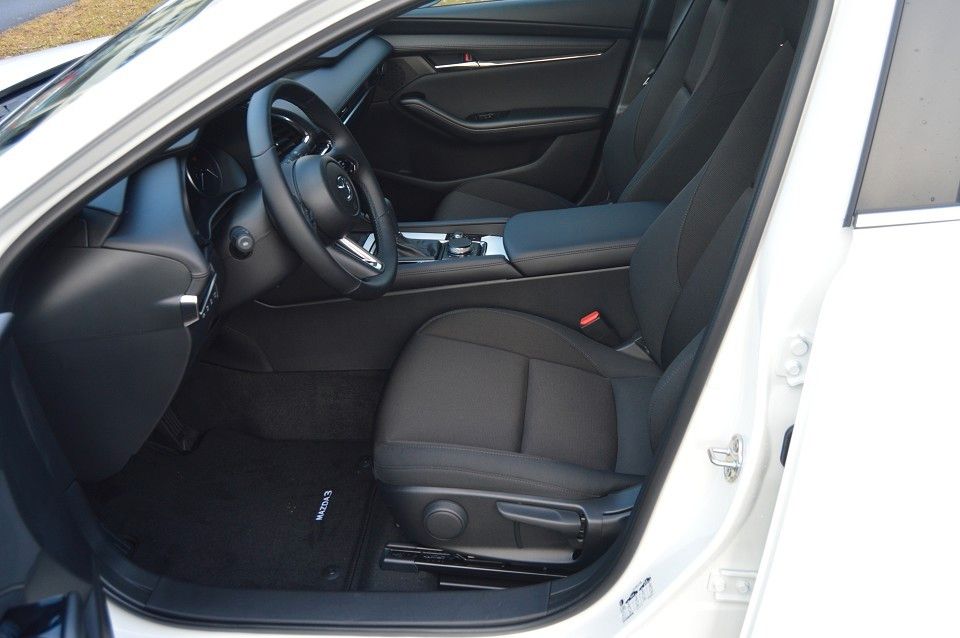 Mazda 3 Benzin 140PS 6GS Centre-Line Navi PDC SHZ foto 12