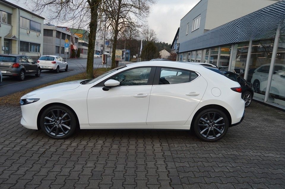 Mazda 3 Benzin 140PS 6GS Centre-Line Navi PDC SHZ foto 3