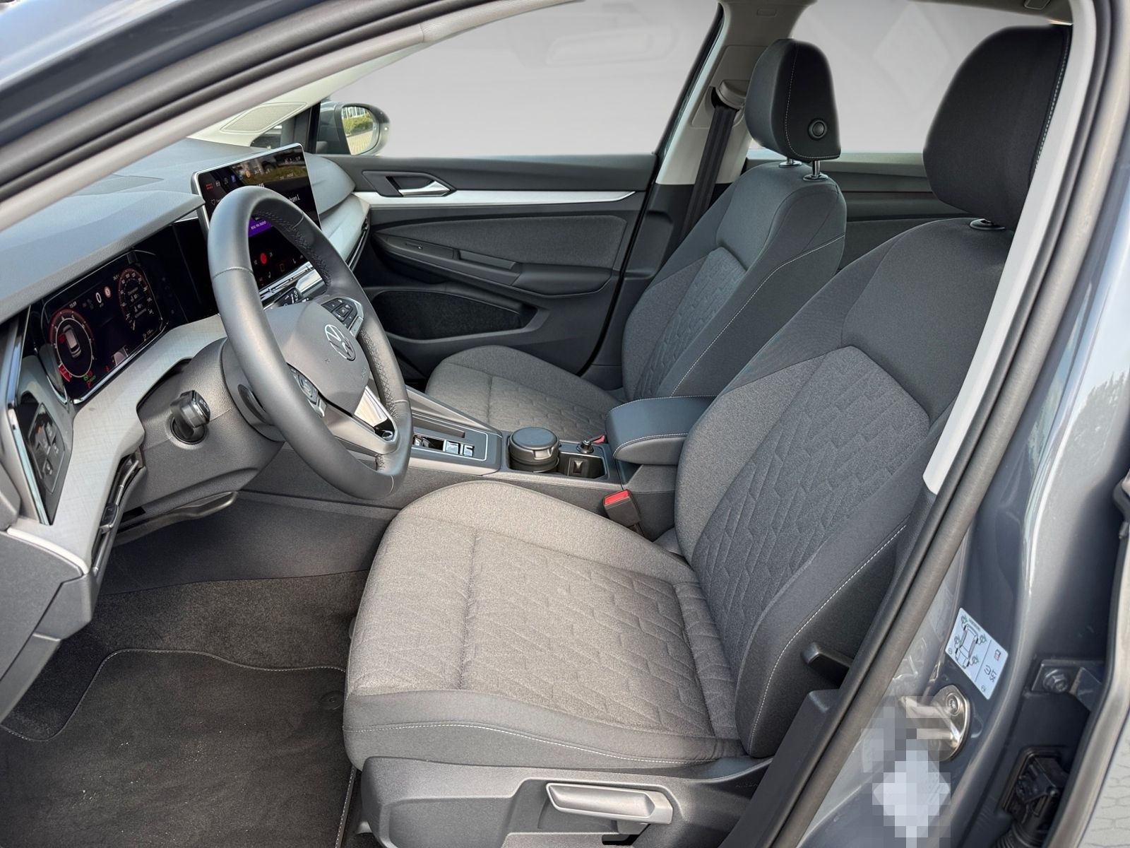 Volkswagen Golf VIII 1.5 eTSI Life DSG AHK ACC DAB+ foto 8
