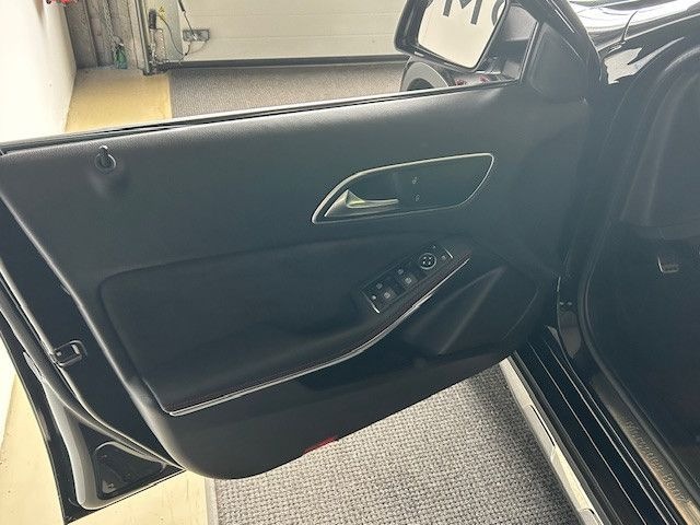 Mercedes-Benz GLA 180 CDI AMG-Line foto 10