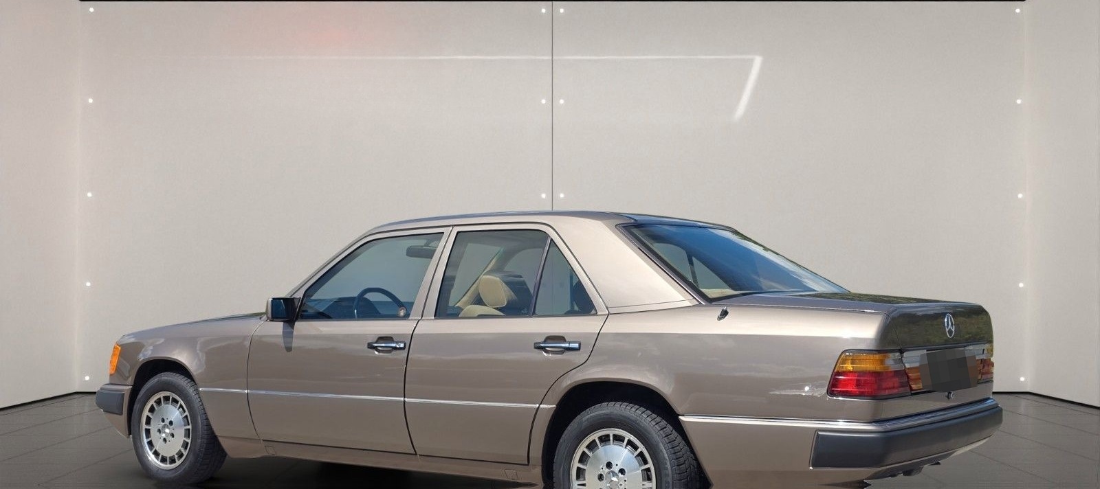 Mercedes-Benz 250 D *ZENTRAL*E-FENSTER*4 GANG AUTOMATIK*H-KEN. foto 3