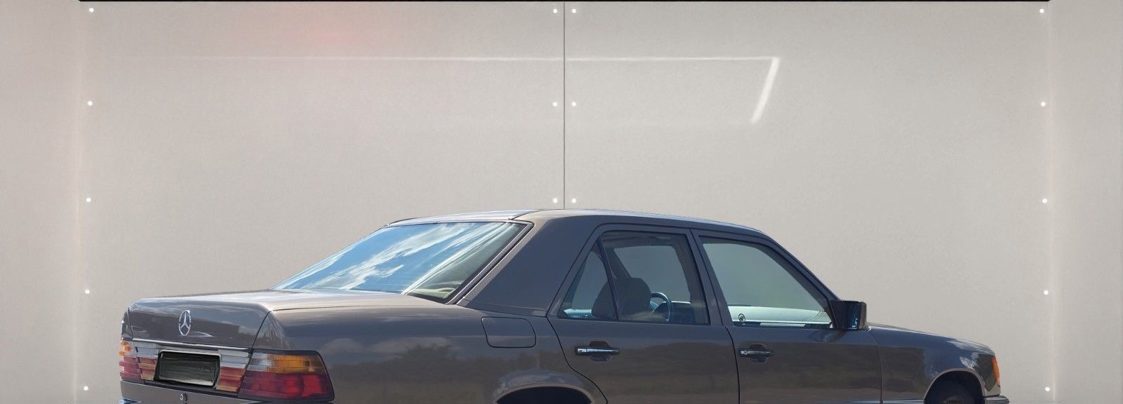 Mercedes-Benz 250 D *ZENTRAL*E-FENSTER*4 GANG AUTOMATIK*H-KEN. foto 5