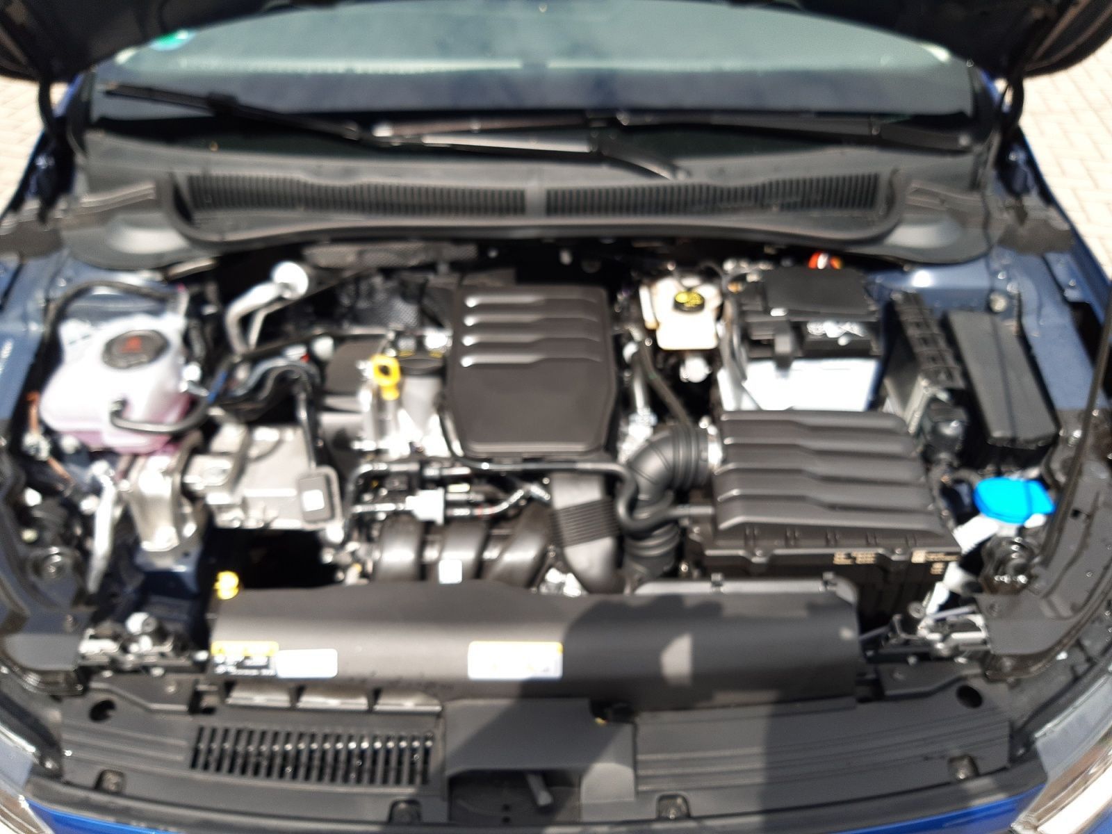Volkswagen Polo Life 1,0 l 59 kW (80 PS) 5-Gang-Schaltgetri foto 13