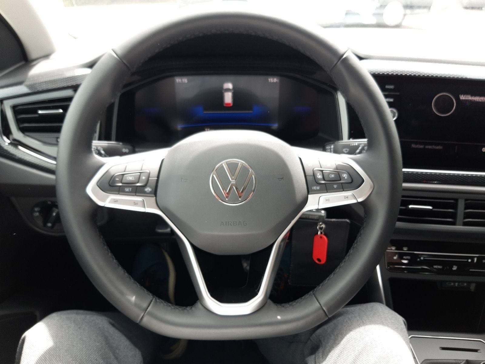 Volkswagen Polo Life 1,0 l 59 kW (80 PS) 5-Gang-Schaltgetri foto 15