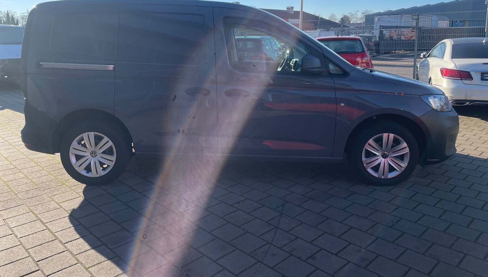 Volkswagen Caddy Cargo 2.0 TDI - Car Play-Klima-PDC-Tempo foto 7