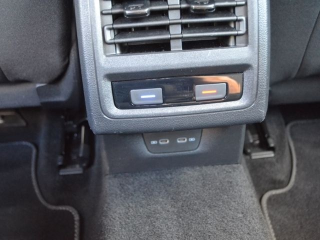 Volkswagen Golf VIII Variant 2.0 TDI 150 PS Life LED/NAVI+V foto 19