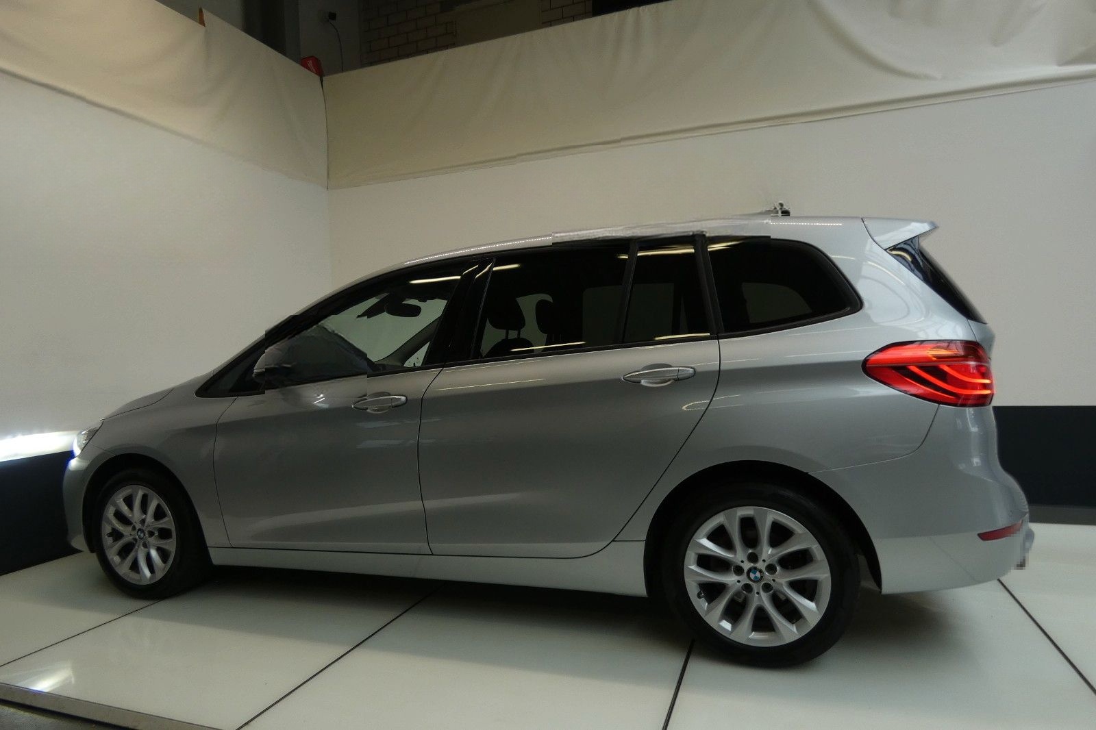 BMW 220i Gran Tourer*Aut*Navi*DAB*HiFi*PDC*LED foto 10