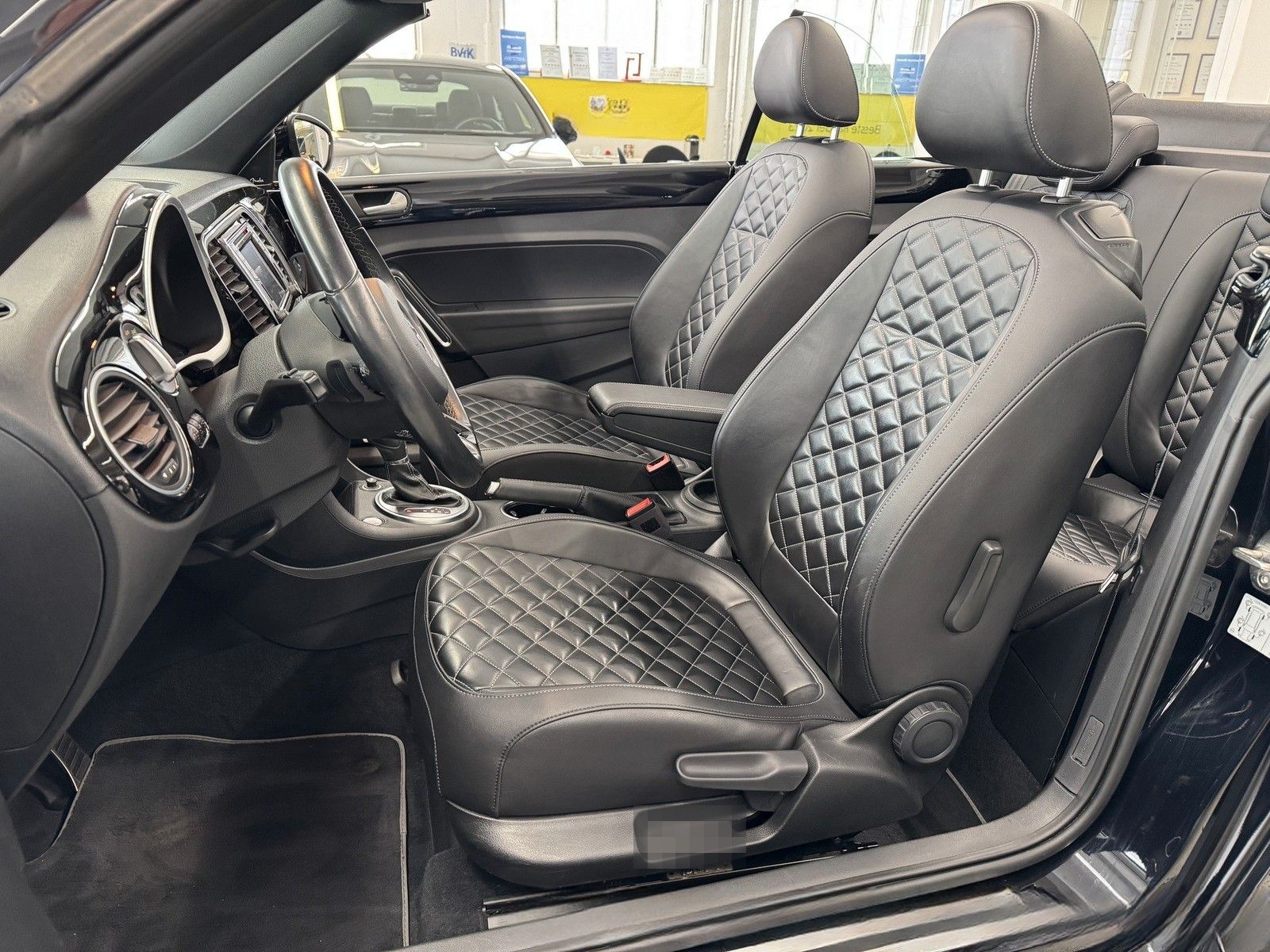 Volkswagen Beetle Cabriolet 2.0 Aut. Exclusive R-Line LEDER foto 15