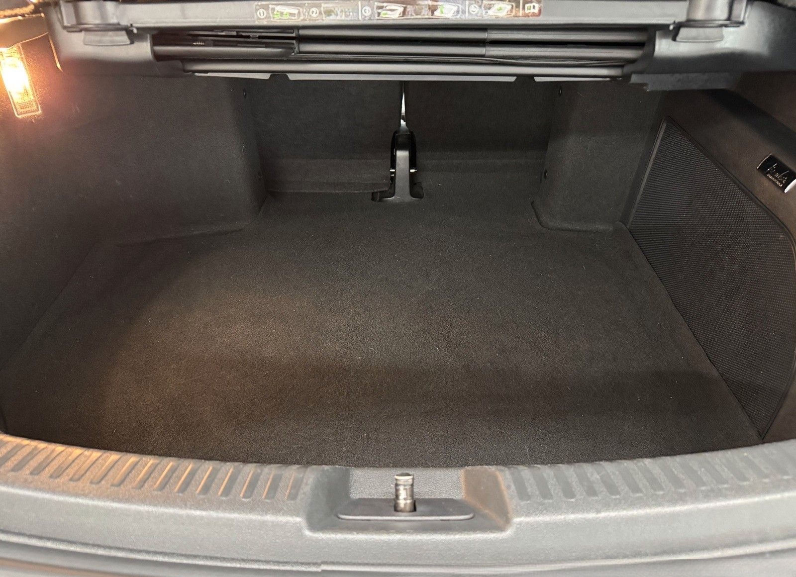 Volkswagen Beetle Cabriolet 2.0 Aut. Exclusive R-Line LEDER foto 24