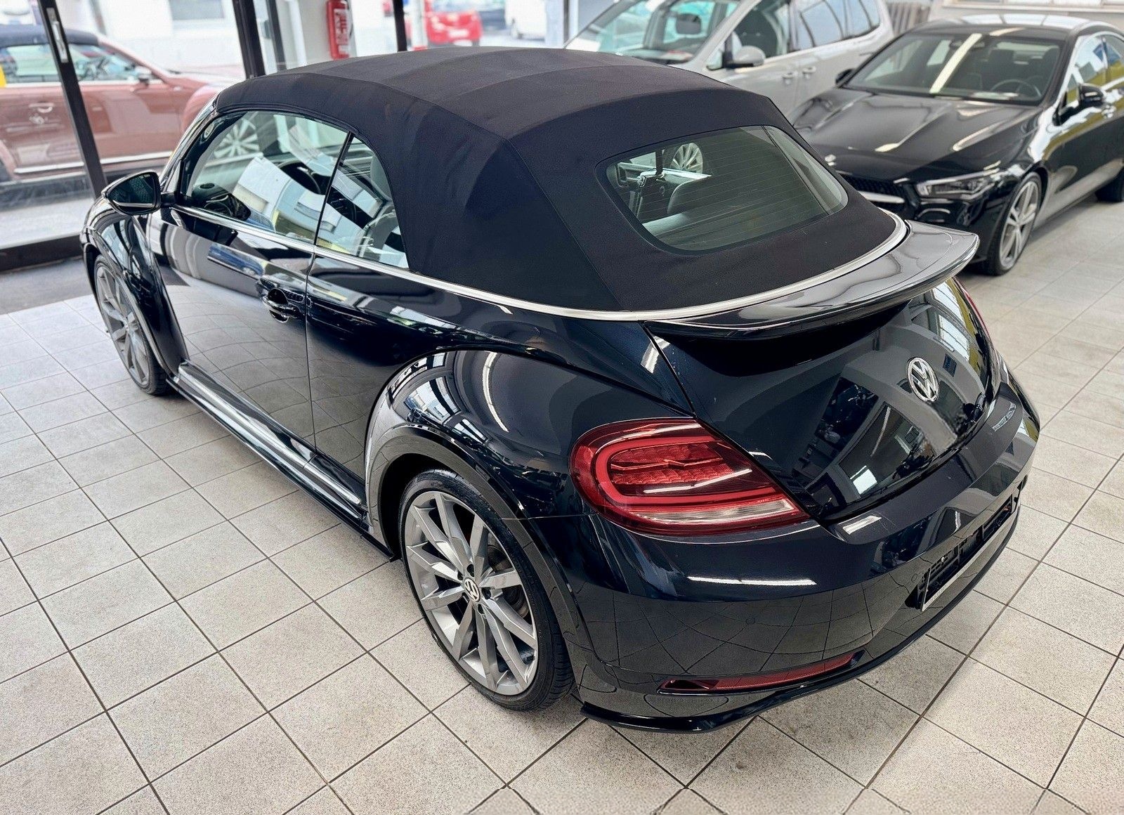 Volkswagen Beetle Cabriolet 2.0 Aut. Exclusive R-Line LEDER foto 10