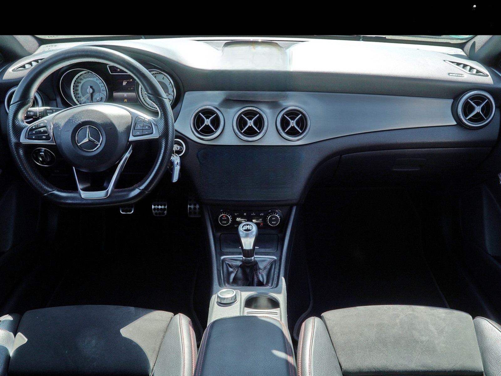 Mercedes-Benz CLA 250 CLA -Klasse Shooting Brake CLA 250 foto 6