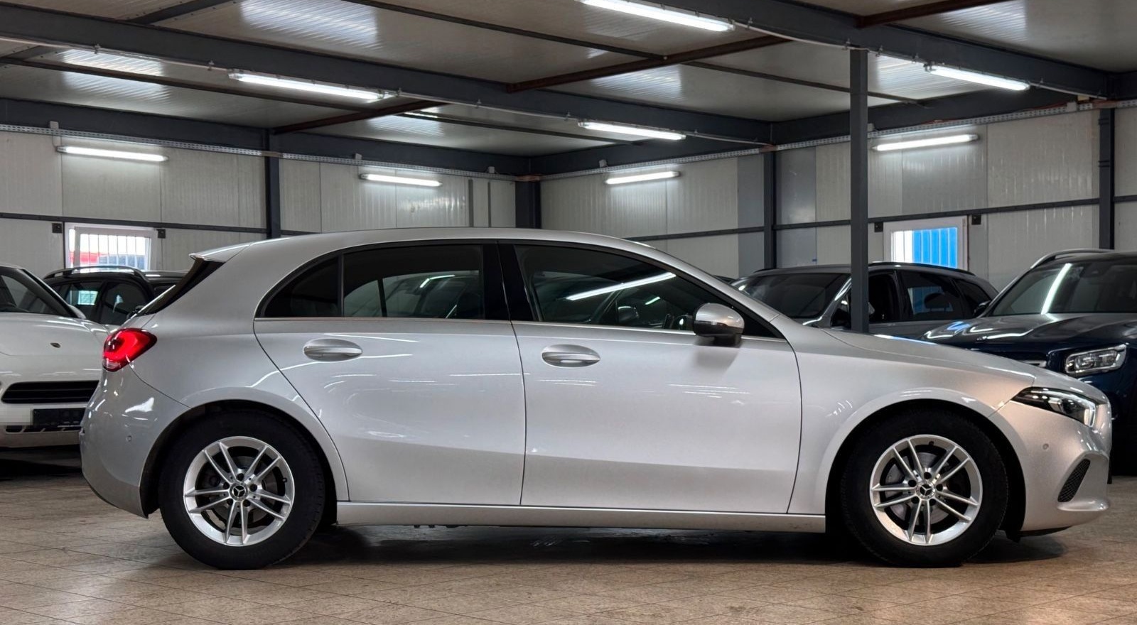 Mercedes-Benz A 180 d LED*KAME*WIDE*LANE*MBUX*PARKPKT*1.HAND foto 18