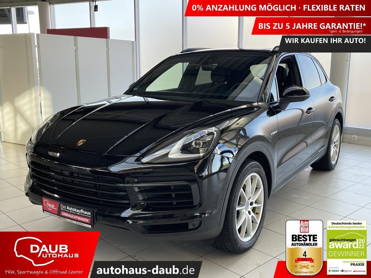 Porsche Cayenne PHEV Leder LED Pano Kamera Bose AHK voll