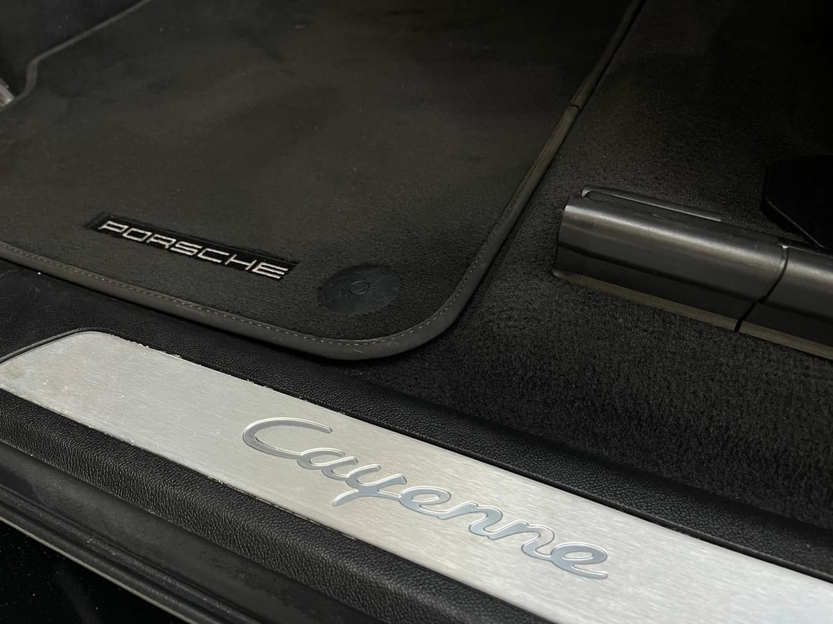 Porsche Cayenne PHEV Leder LED Pano Kamera Bose AHK voll foto 22
