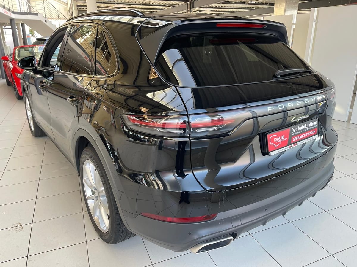 Porsche Cayenne PHEV Leder LED Pano Kamera Bose AHK voll foto 4