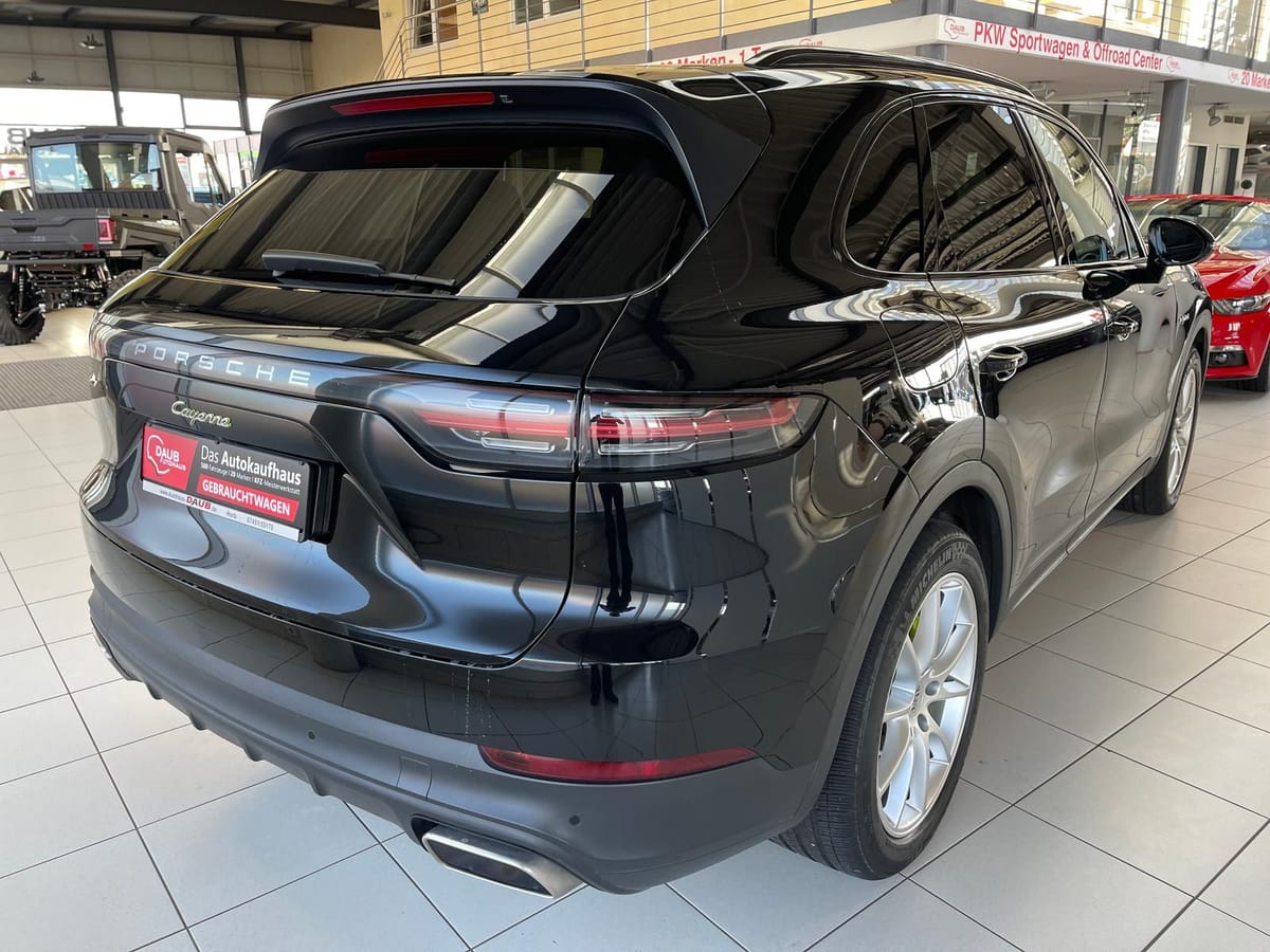 Porsche Cayenne PHEV Leder LED Pano Kamera Bose AHK voll foto 5