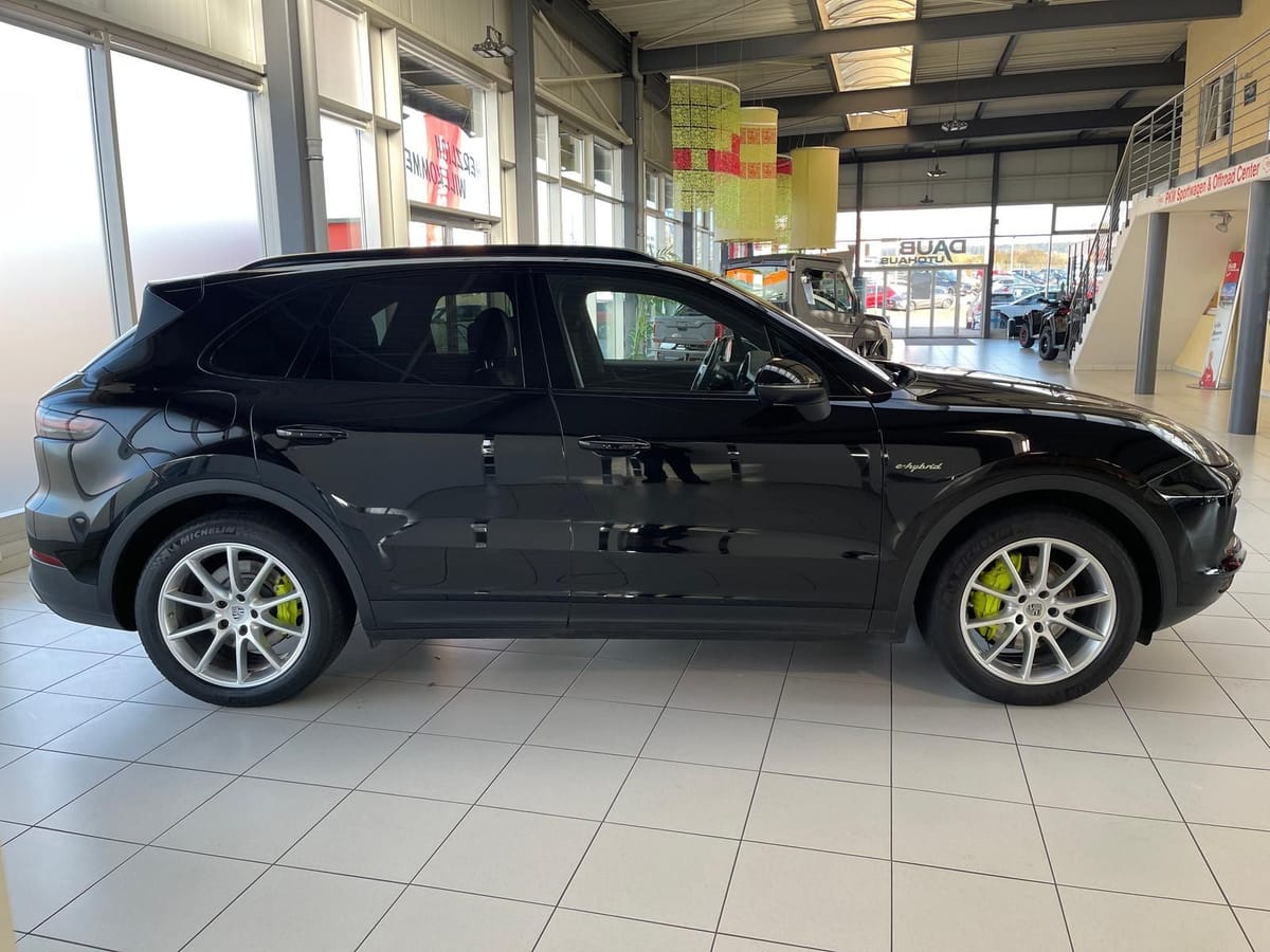 Porsche Cayenne PHEV Leder LED Pano Kamera Bose AHK voll foto 6
