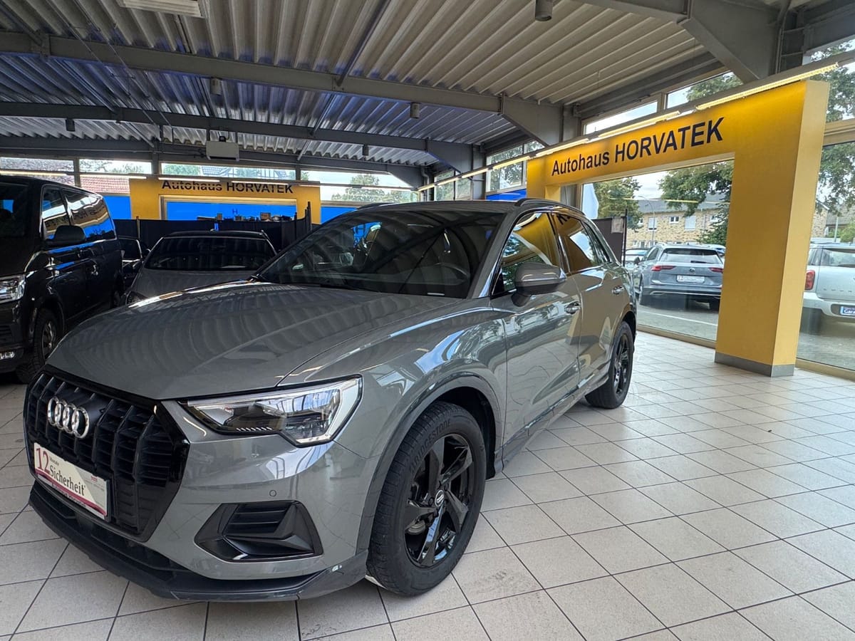 Audi Q3 35 TFSI Navi AHK Scheckheft Vir.Cock S-Line