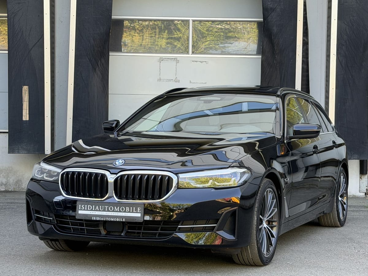 BMW 530 e LED LiveCock ACC Rü-Kamera Pano Ambiente
