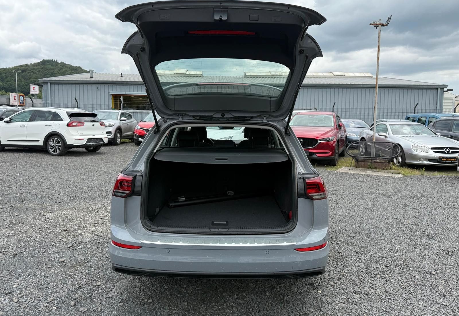 Volkswagen Golf VIII Variant Life AUTOMATIK/TÜV NEU foto 16