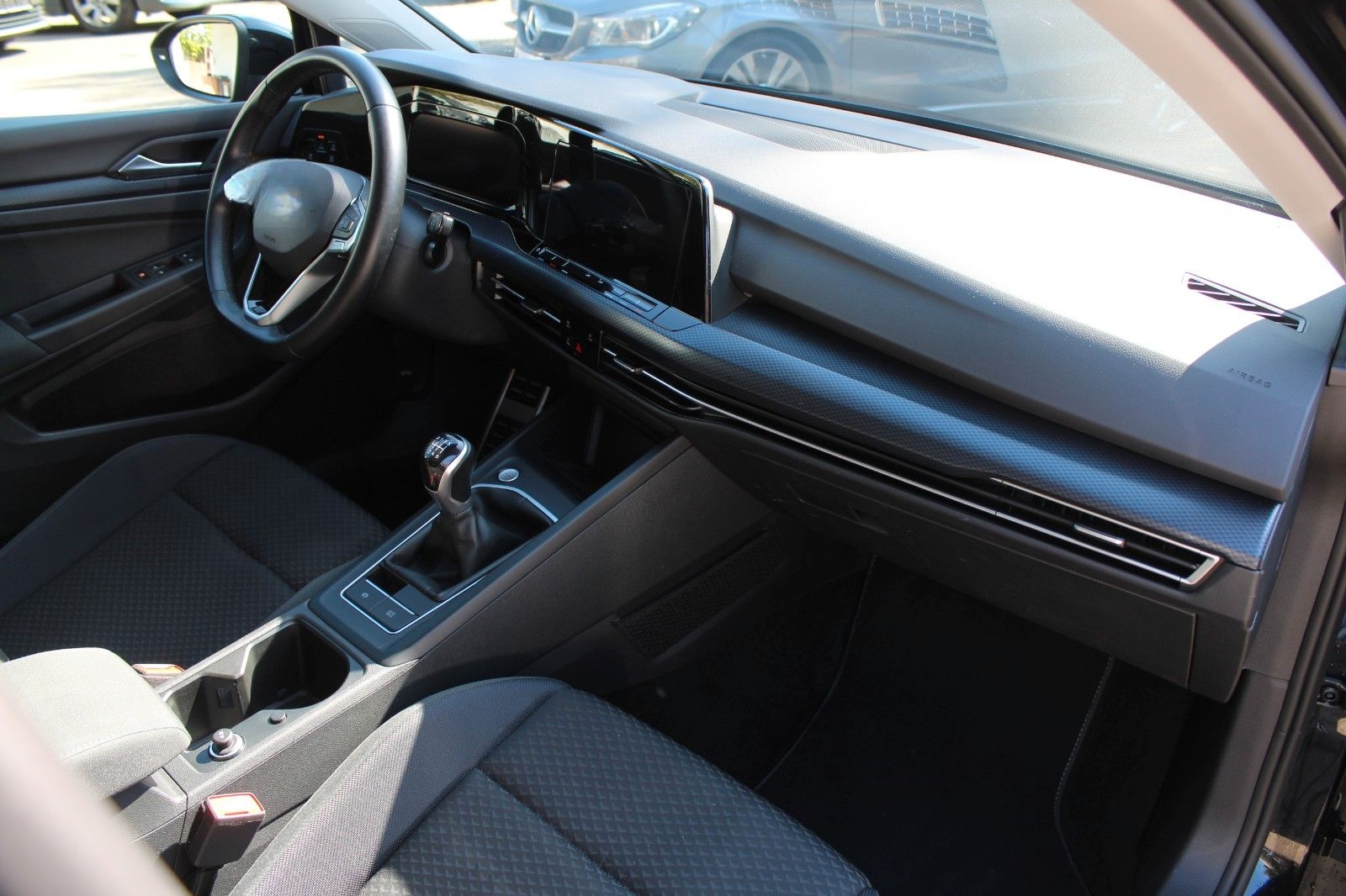 Volkswagen Golf VIII Lim. United*LED*Virtual Cockpit*Navi foto 23