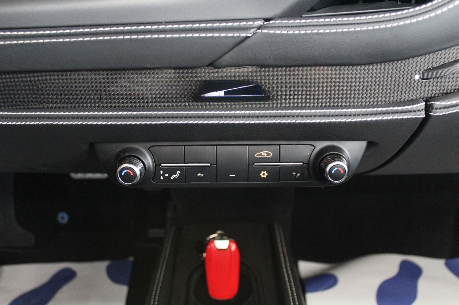 Ferrari F8 Spider*LIFT*RACING SEAT*CARBON*JBL* foto 22