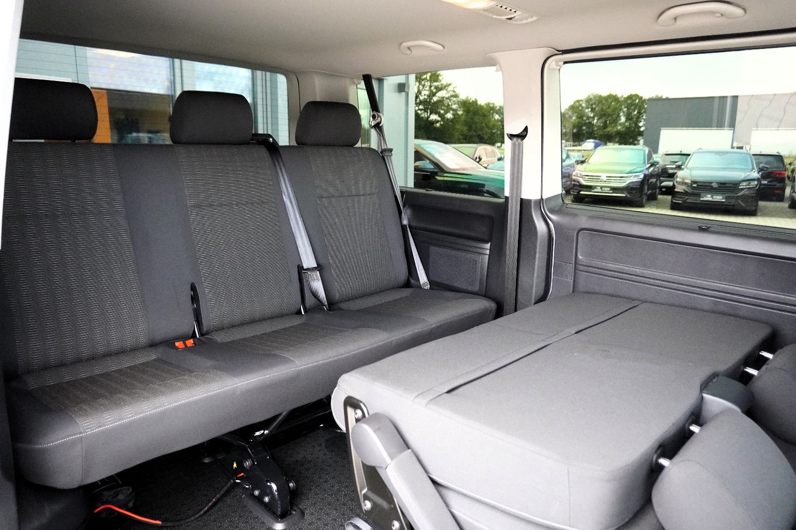 Volkswagen T6 Caravelle Comfortline*PDC*TempoM.*SHZ*AppCo.* foto 24