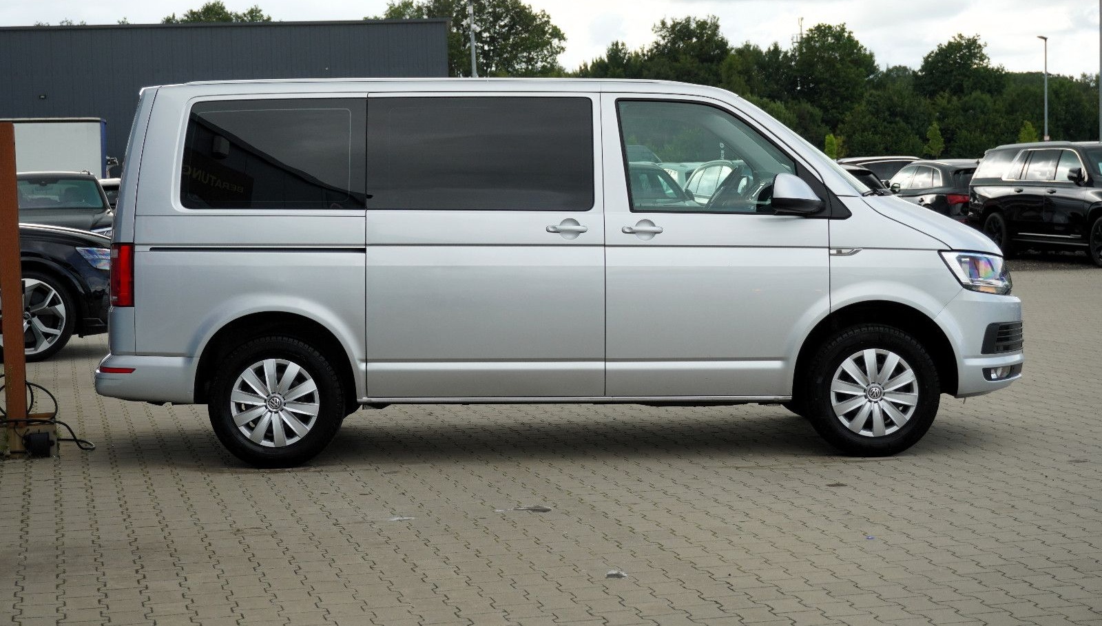Volkswagen T6 Caravelle Comfortline*PDC*TempoM.*SHZ*AppCo.* foto 5