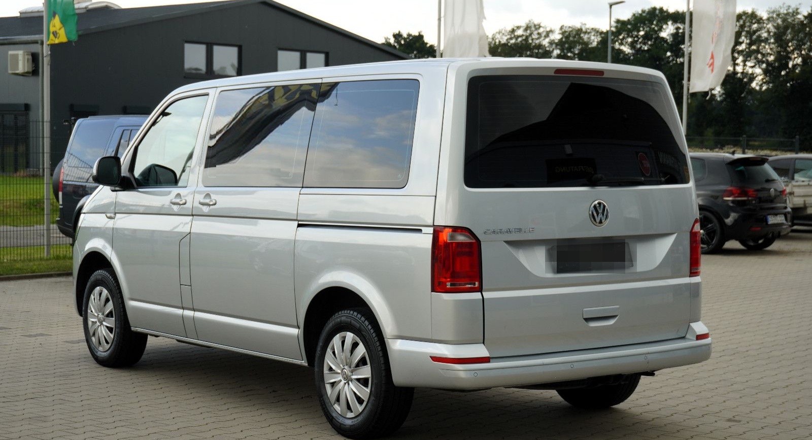 Volkswagen T6 Caravelle Comfortline*PDC*TempoM.*SHZ*AppCo.* foto 7