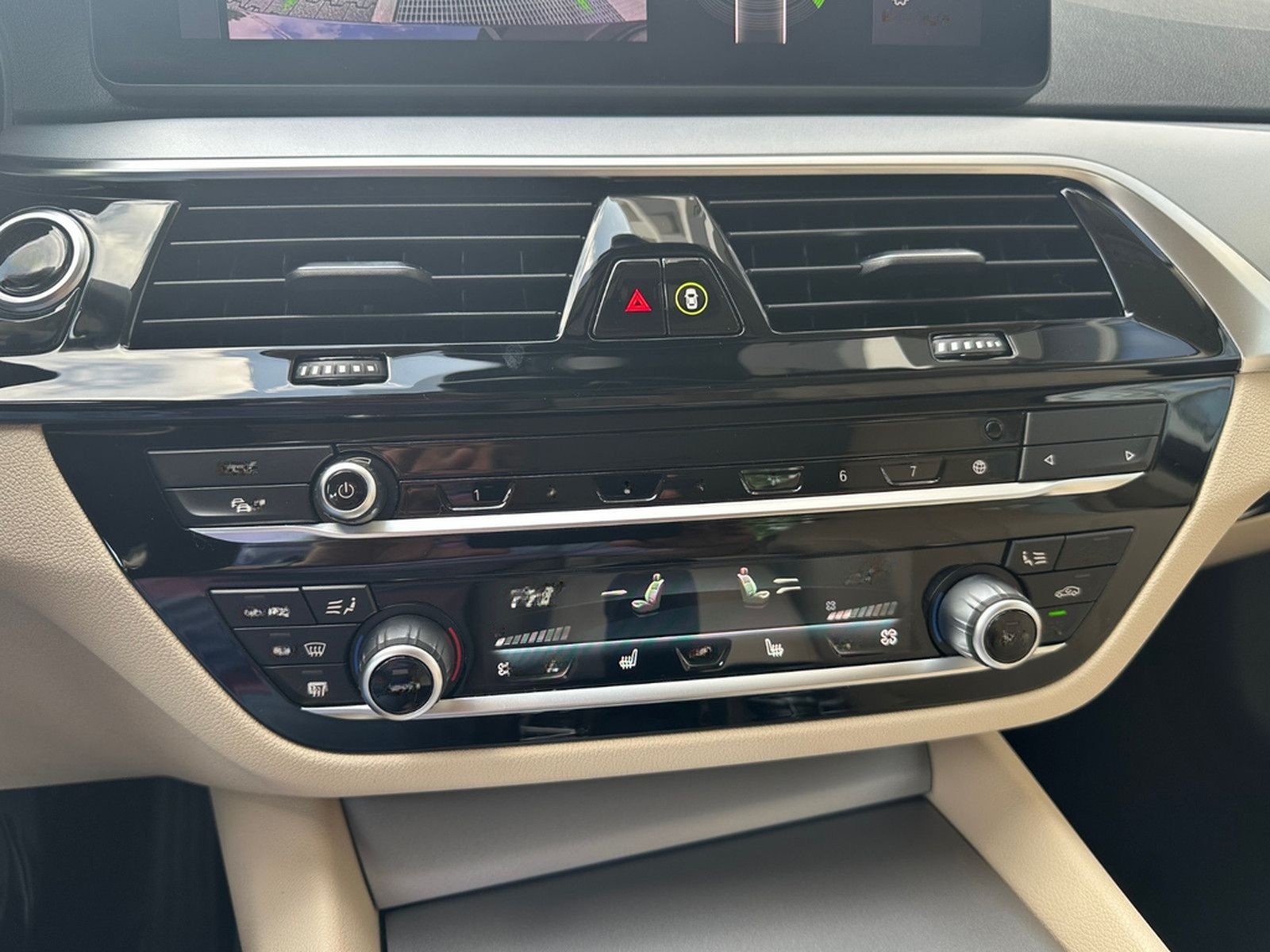 BMW 520d xDr *ACC*DRIVING*4-ZONEN KL.*KAM*HiFi*LEDER foto 33